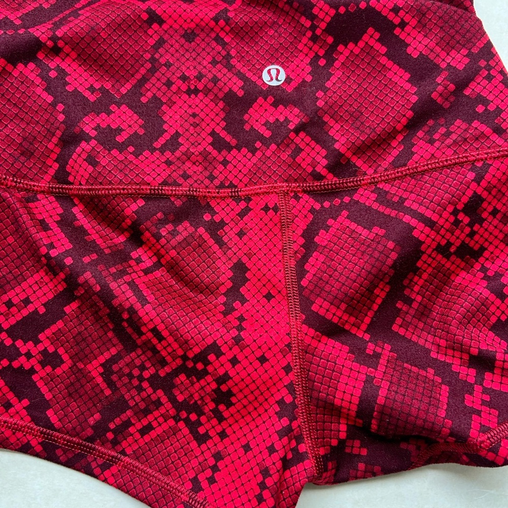 Lululemon Boogie Short Roll Down Raspberry Red Si… - image 2